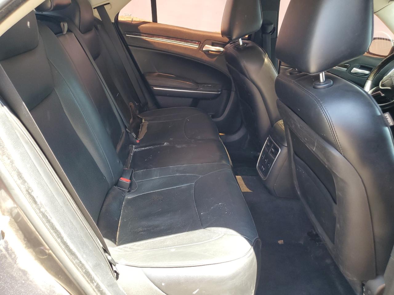 2016 Chrysler 300C VIN: 2C3CCAEG3GH105643 Lot: 66510304