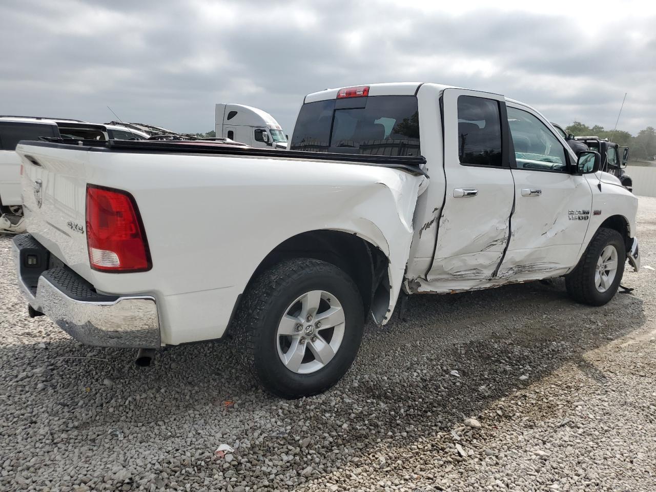 2017 RAM 1500 - Image 3