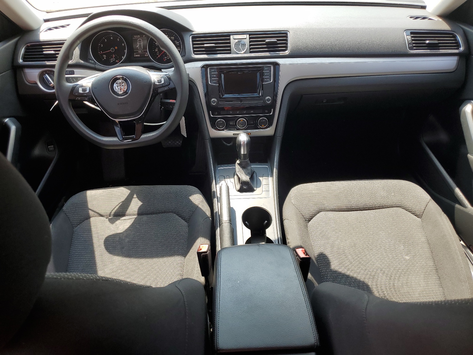 1VWAT7A31HC077724 2017 Volkswagen Passat S