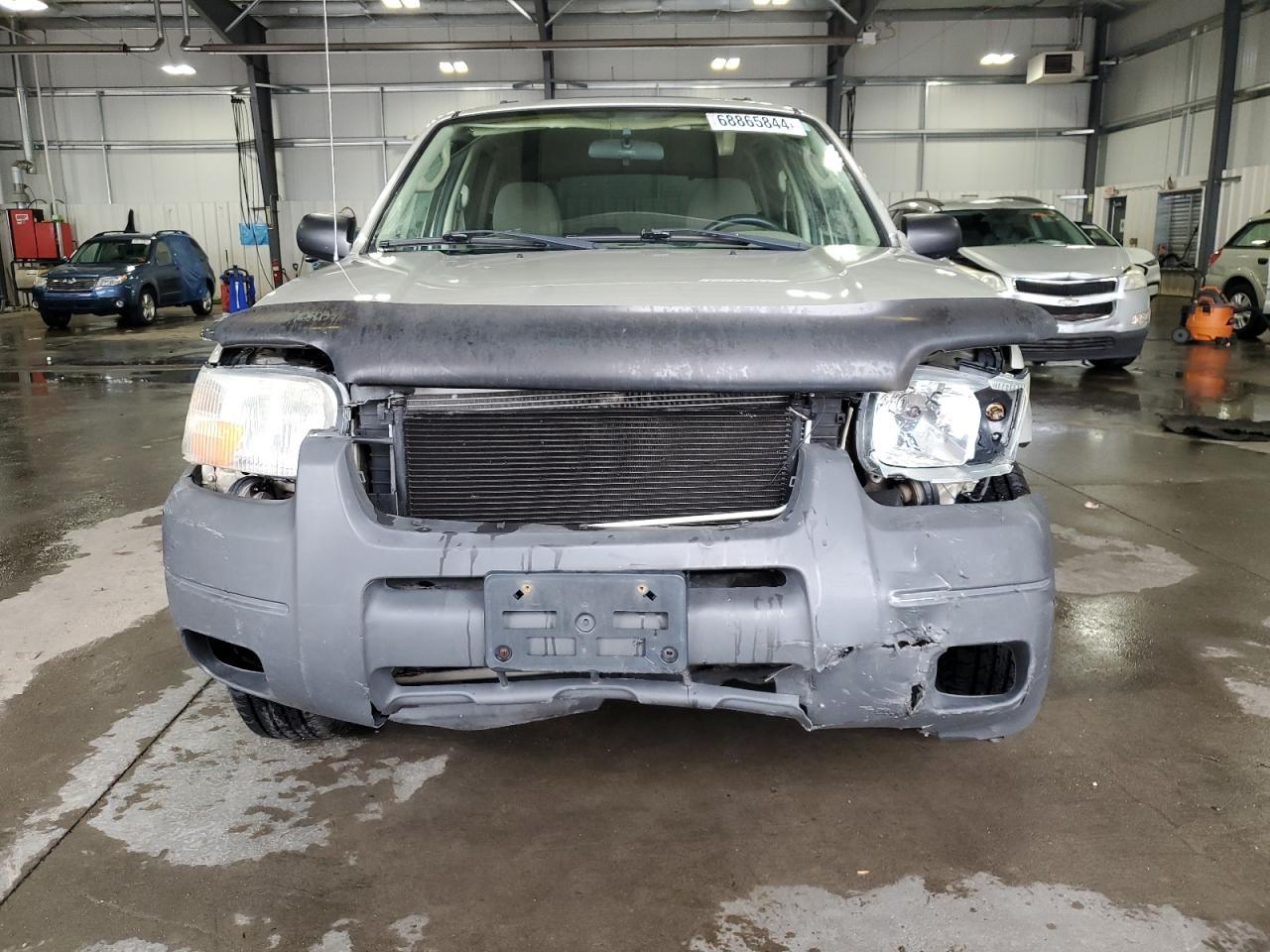 2003 Ford Escape - Image 5
