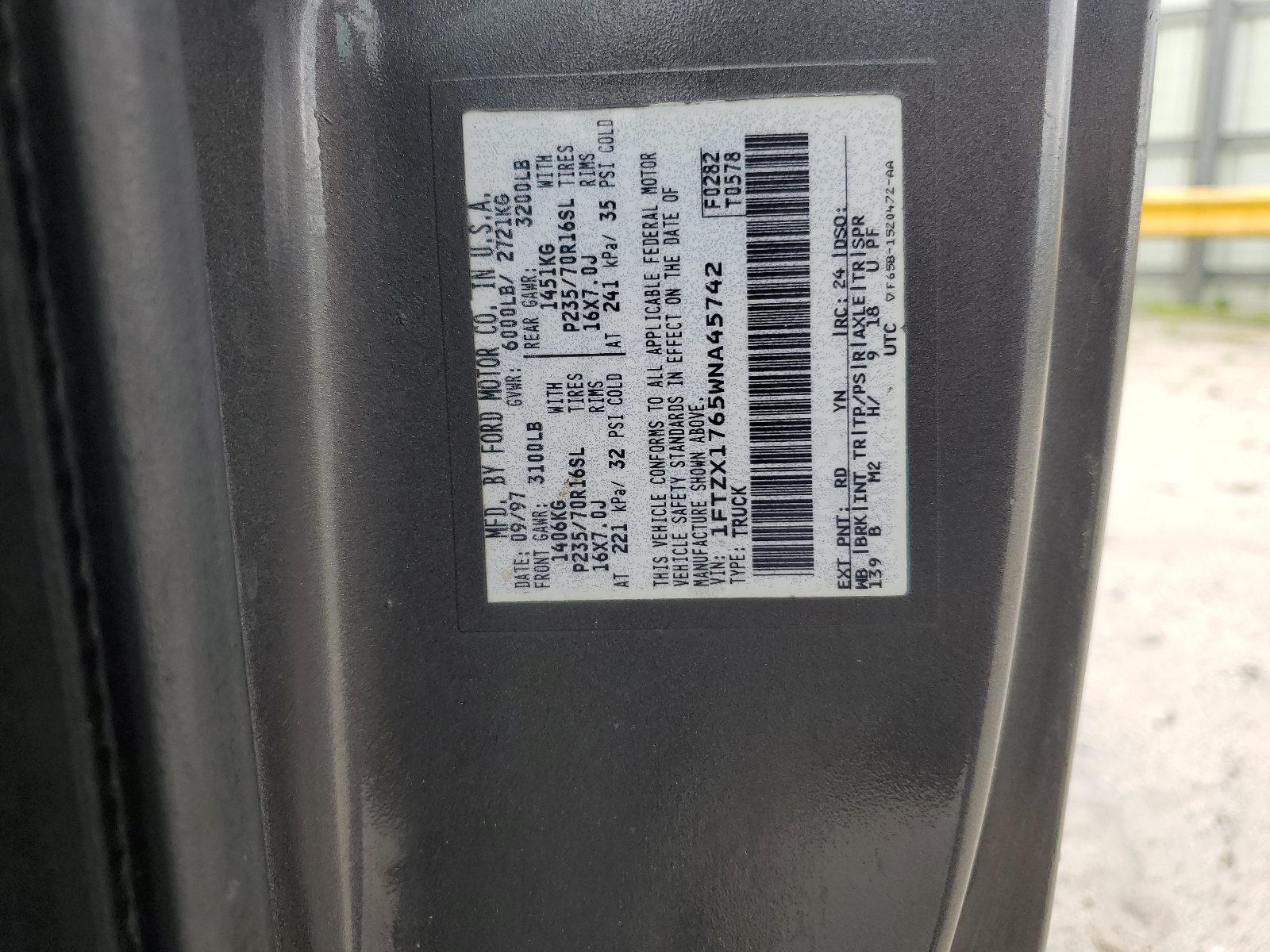 1FTZX1765WNA45742 1998 Ford F150