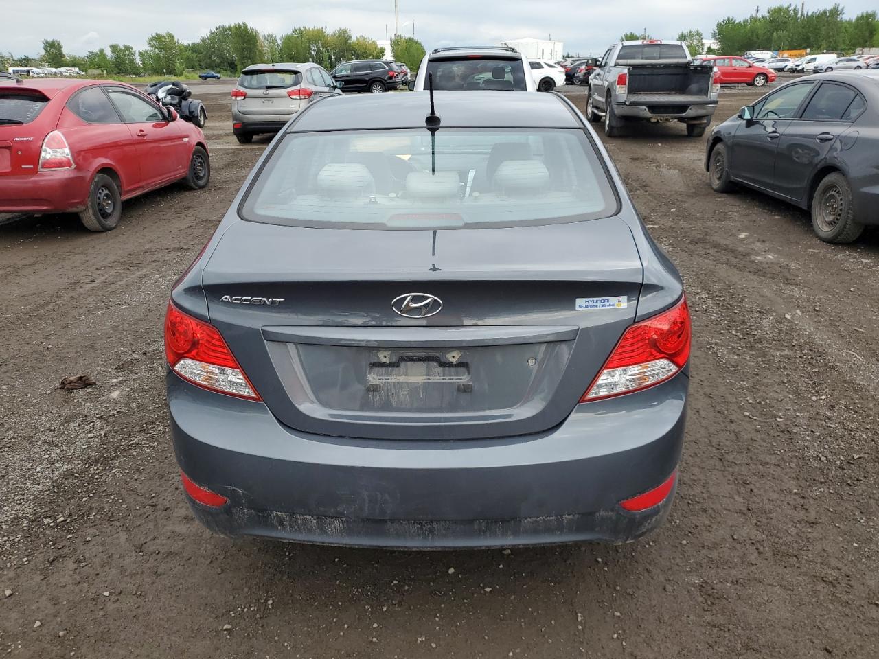 2013 Hyundai Accent - Image 6