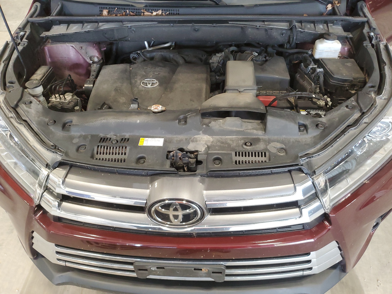 5TDDZRFHXKS741331 2019 Toyota Highlander Limited