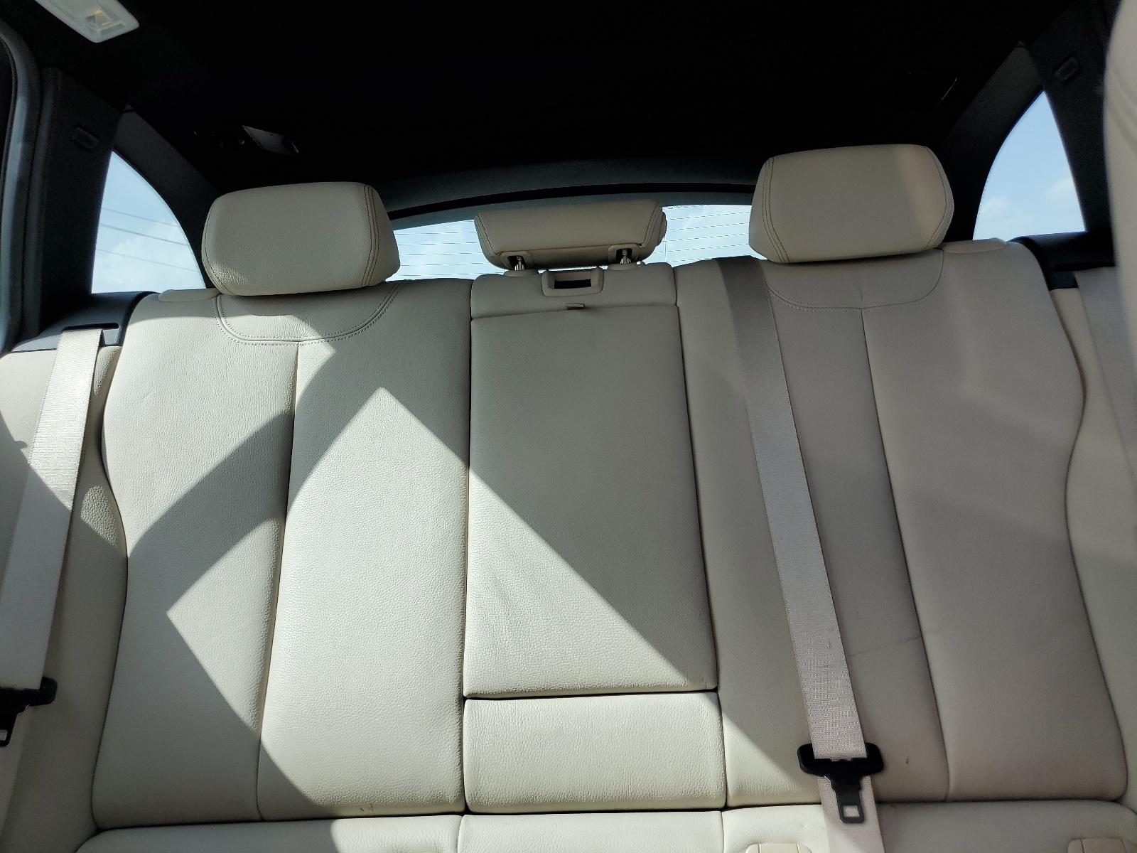 WBA8K3C34HA022588 2017 BMW 330 Xi