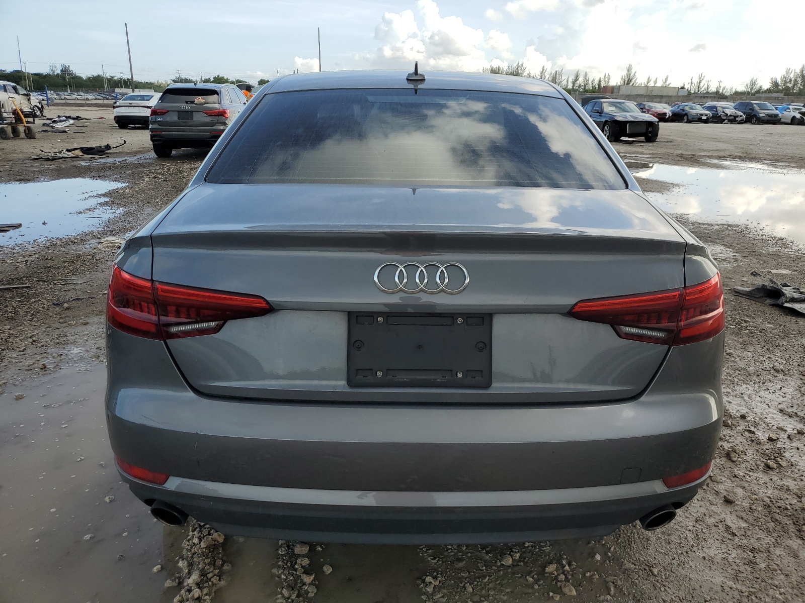WAUGNAF41HA026965 2017 Audi A4 Premium
