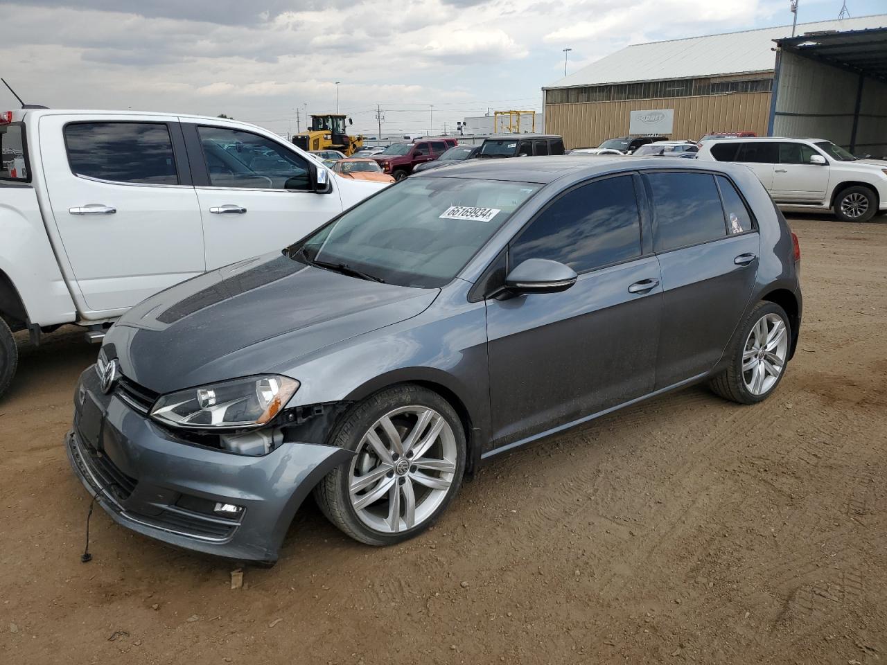 3VW217AU7HM015858 2017 VOLKSWAGEN GOLF - Image 1