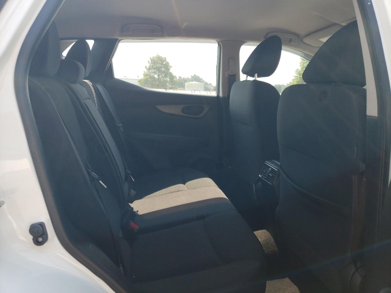 2017 Nissan Rogue Sport S VIN: JN1BJ1CR3HW136821 Lot: 65362154