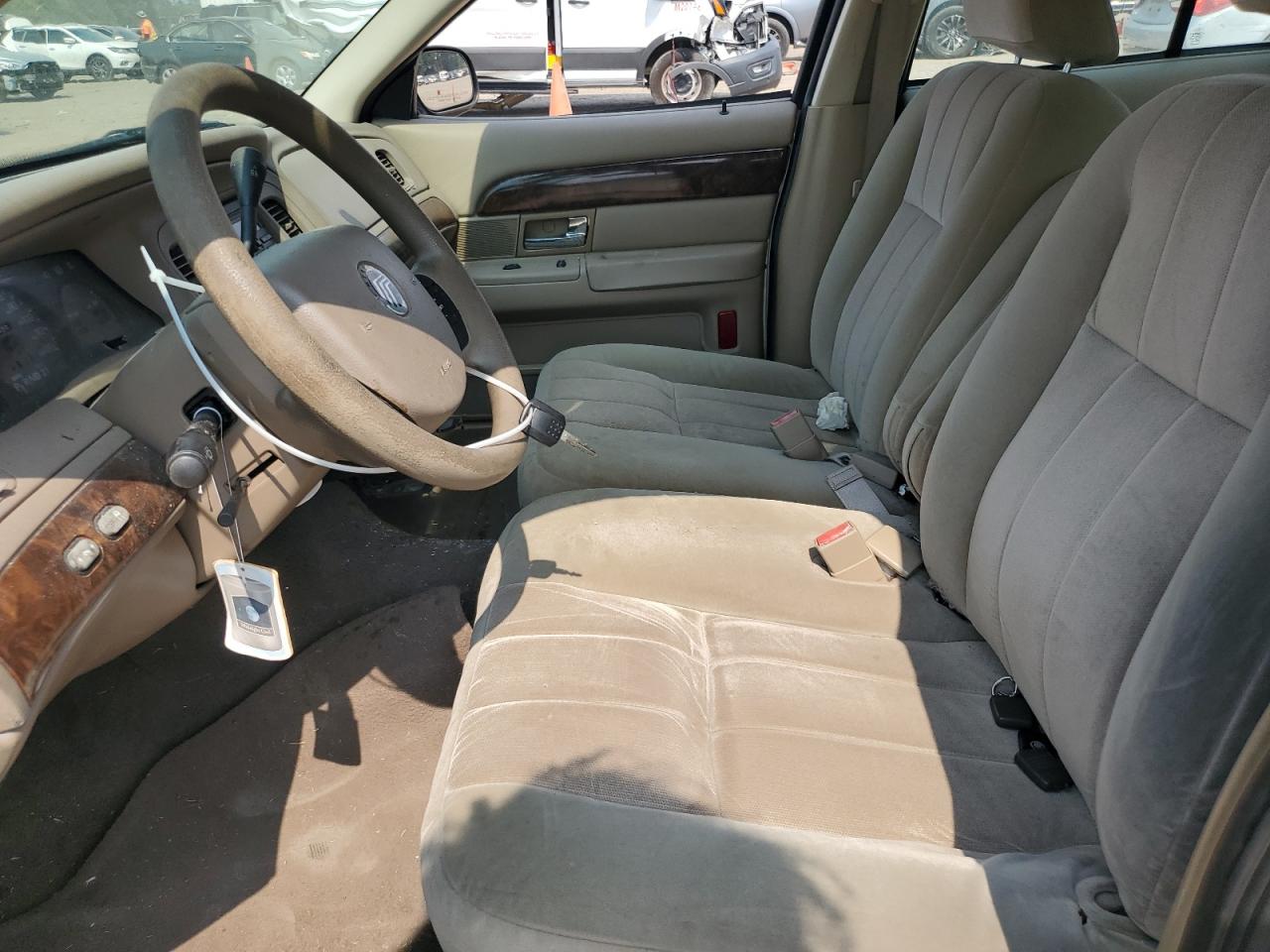 2005 Mercury Grand Marquis Gs VIN: 2MEFM74W05X630274 Lot: 67284534