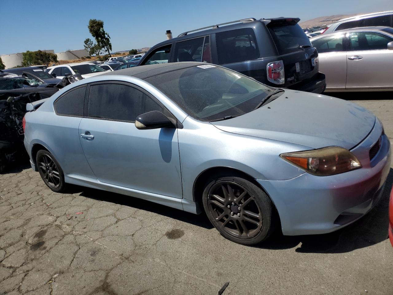 2005 Toyota tC - Image 4
