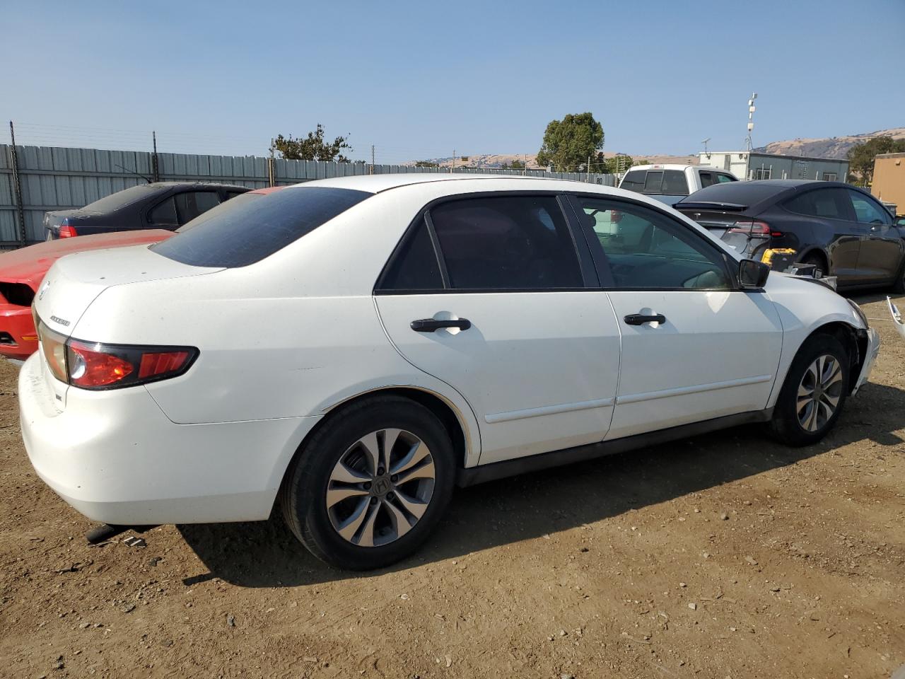 2004 Honda Accord Dx VIN: 1HGCM56114A100687 Lot: 68730224