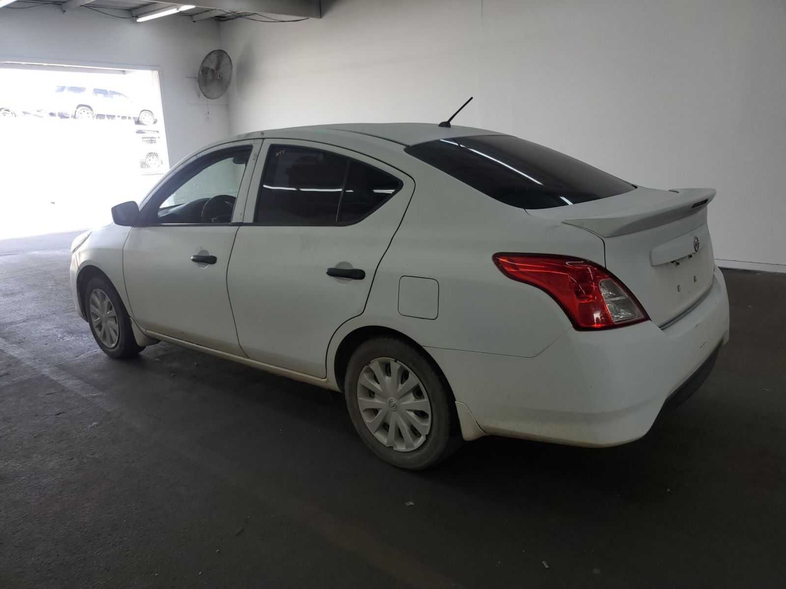 2019 Nissan Versa S vin: 3N1CN7AP4KL813840