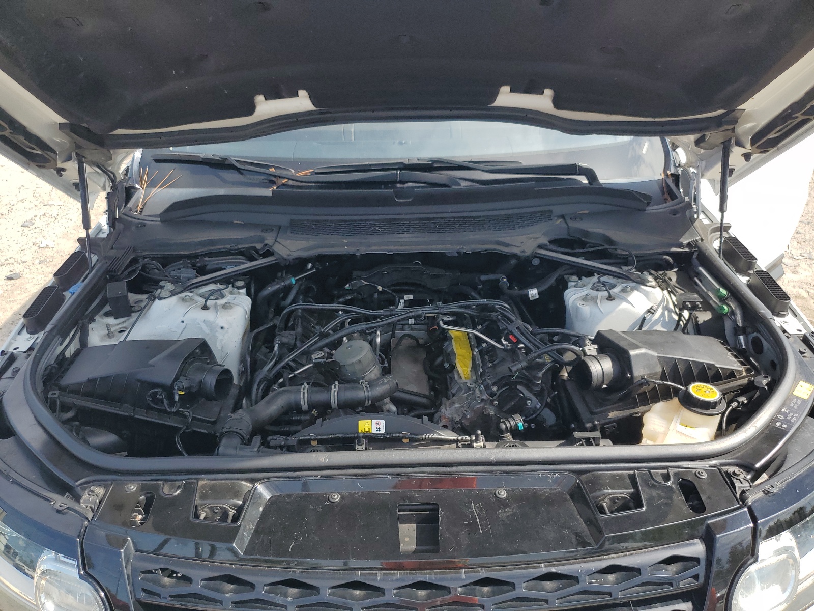 SALWG2PF2GA587830 2016 Land Rover Range Rover Sport Se