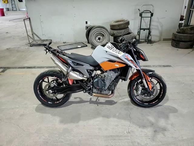 2023 Ktm 790 Duke VIN: LCETU7408PH700803 Lot: 60913134