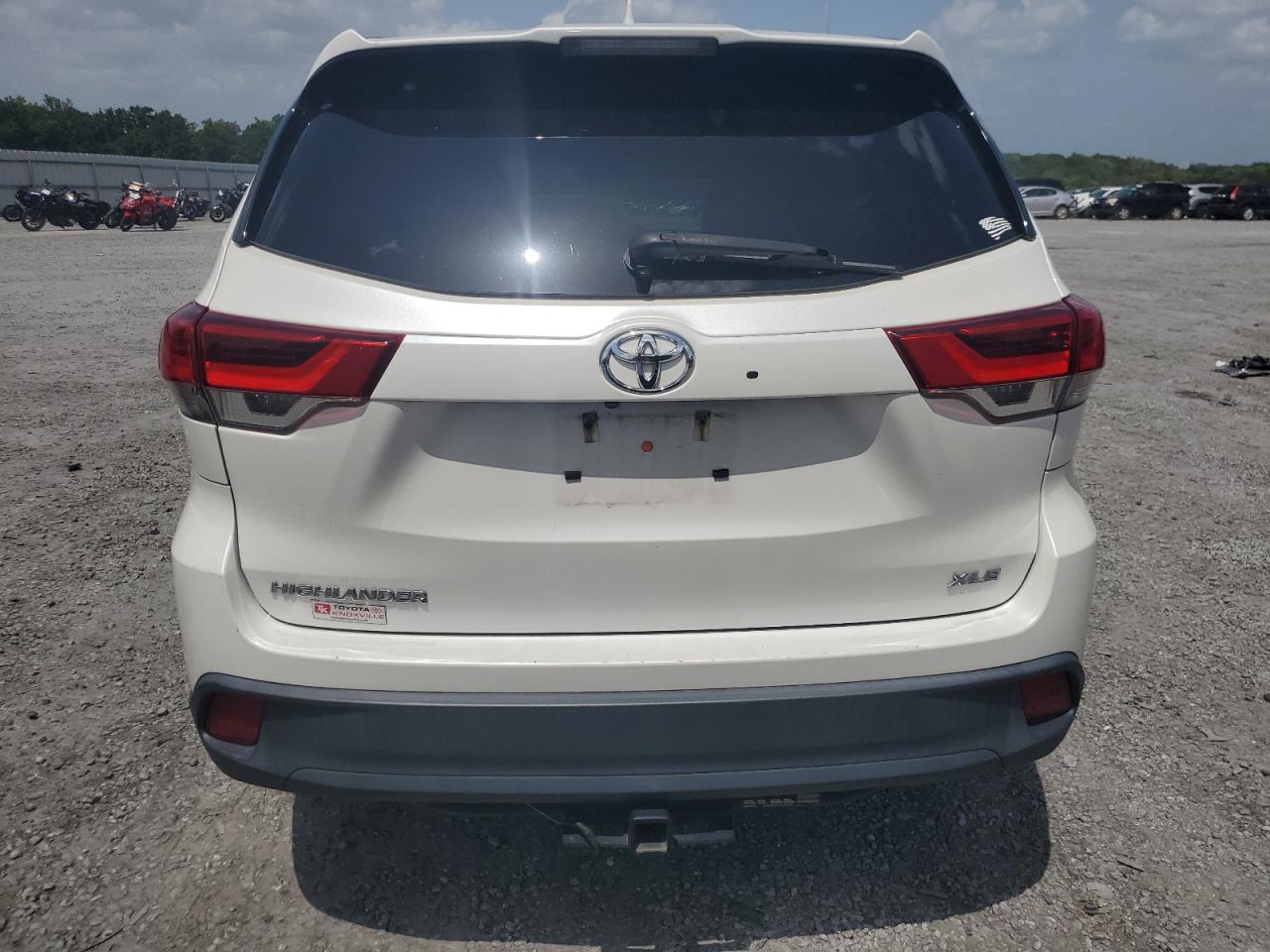 2019 Toyota Highlander Se VIN: 5TDKZRFH9KS557103 Lot: 63255794