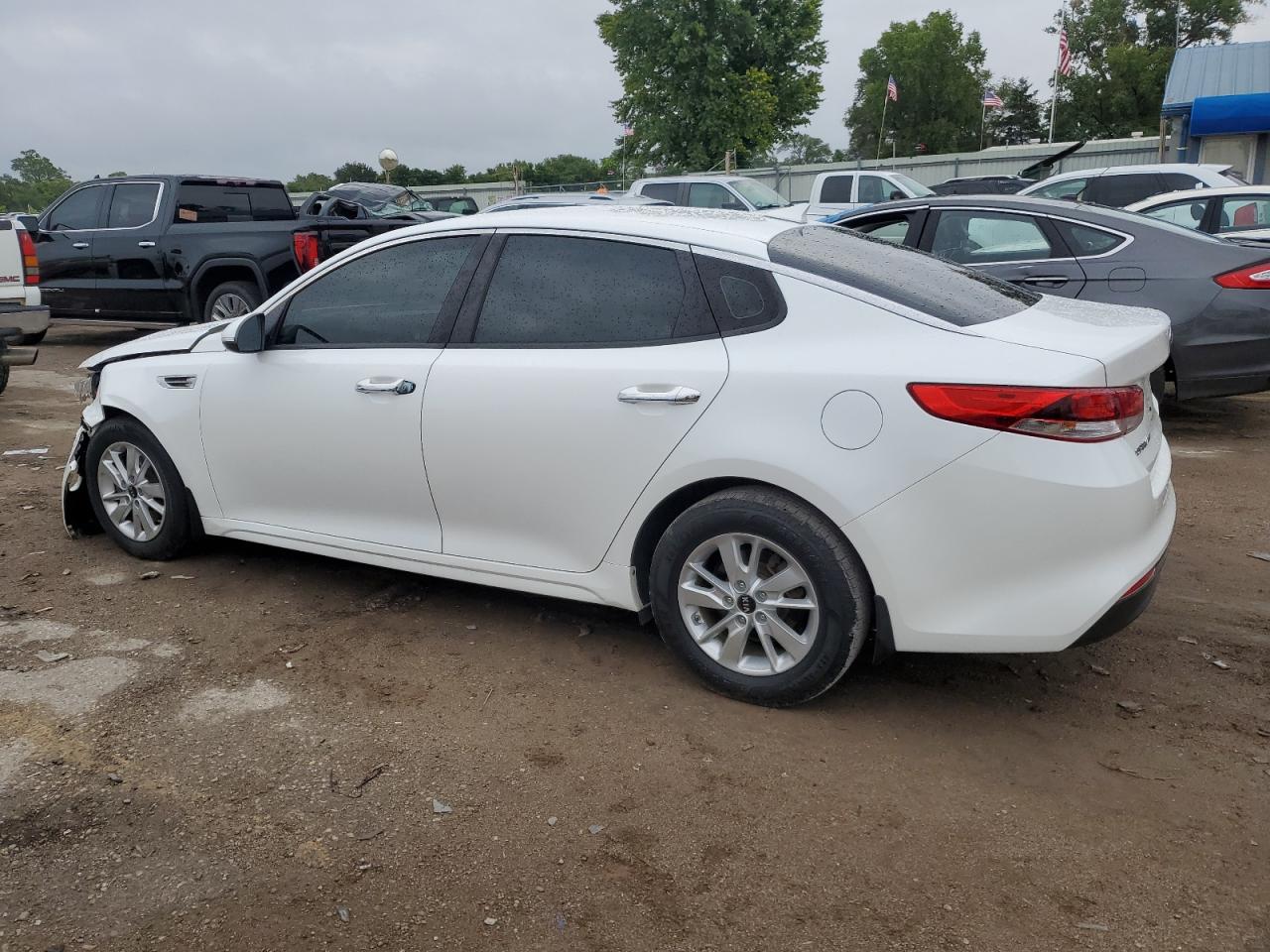 KNAGT4L30G5089436 2016 KIA OPTIMA - Image 2