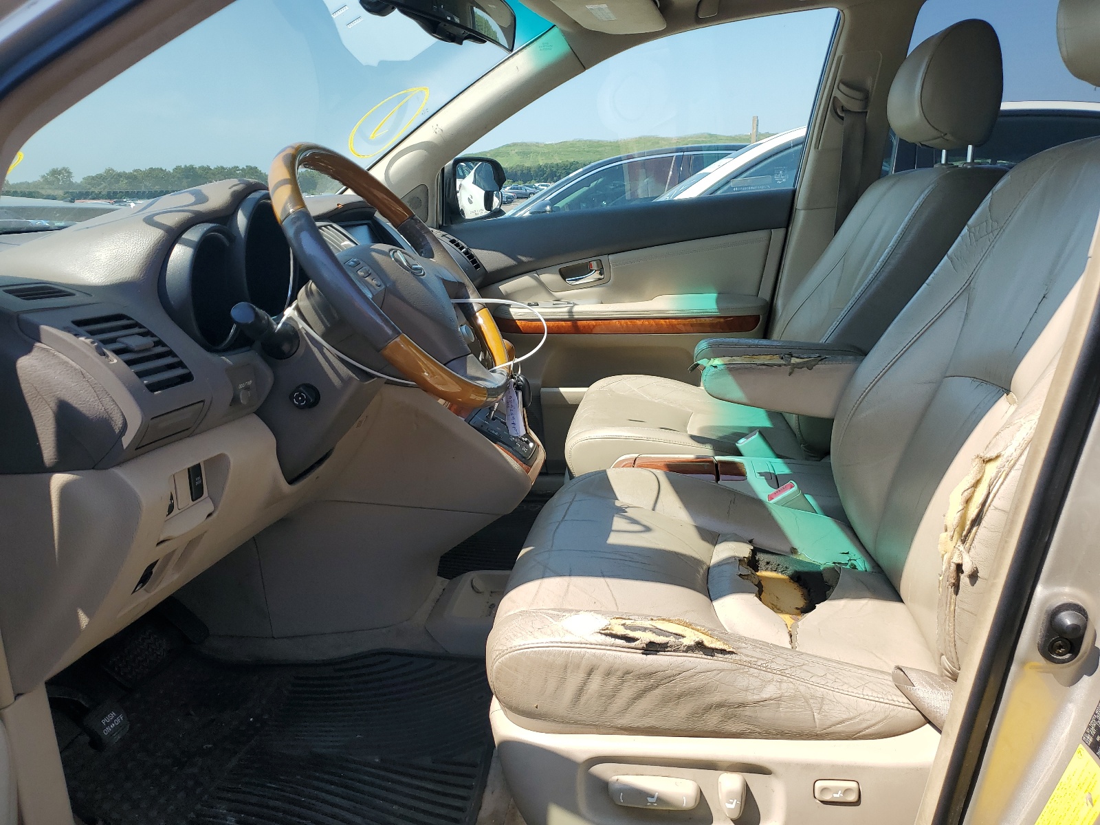 JTJGA31U440005588 2004 Lexus Rx 330