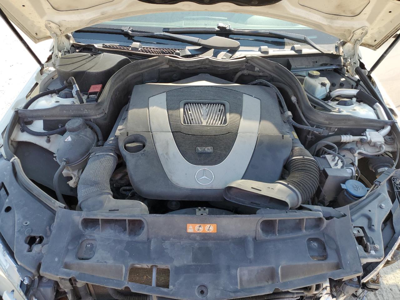 2011 Mercedes-Benz C 300 VIN: WDDGF5EBXBA523145 Lot: 65776614