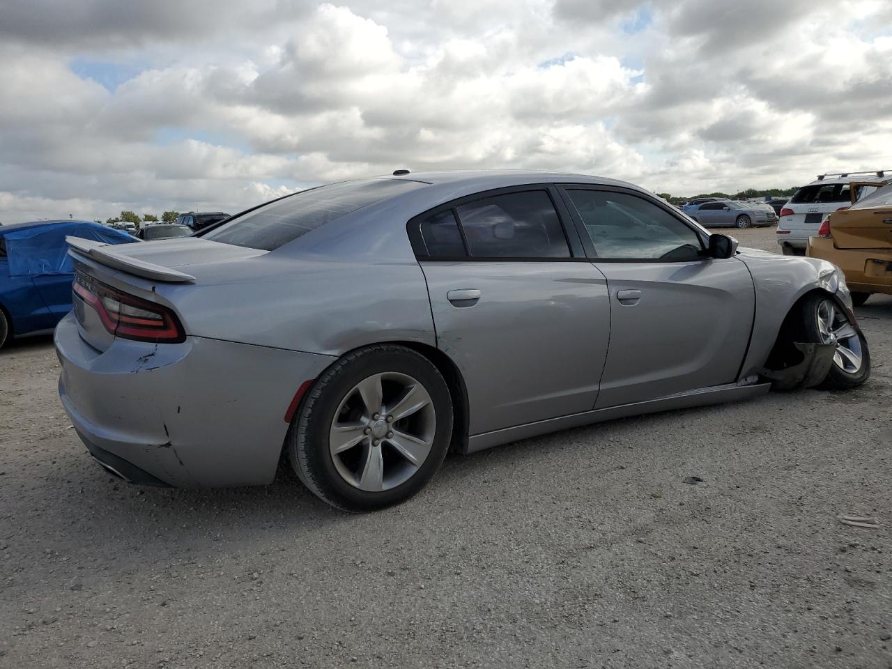 2015 Dodge Charger - Image 3