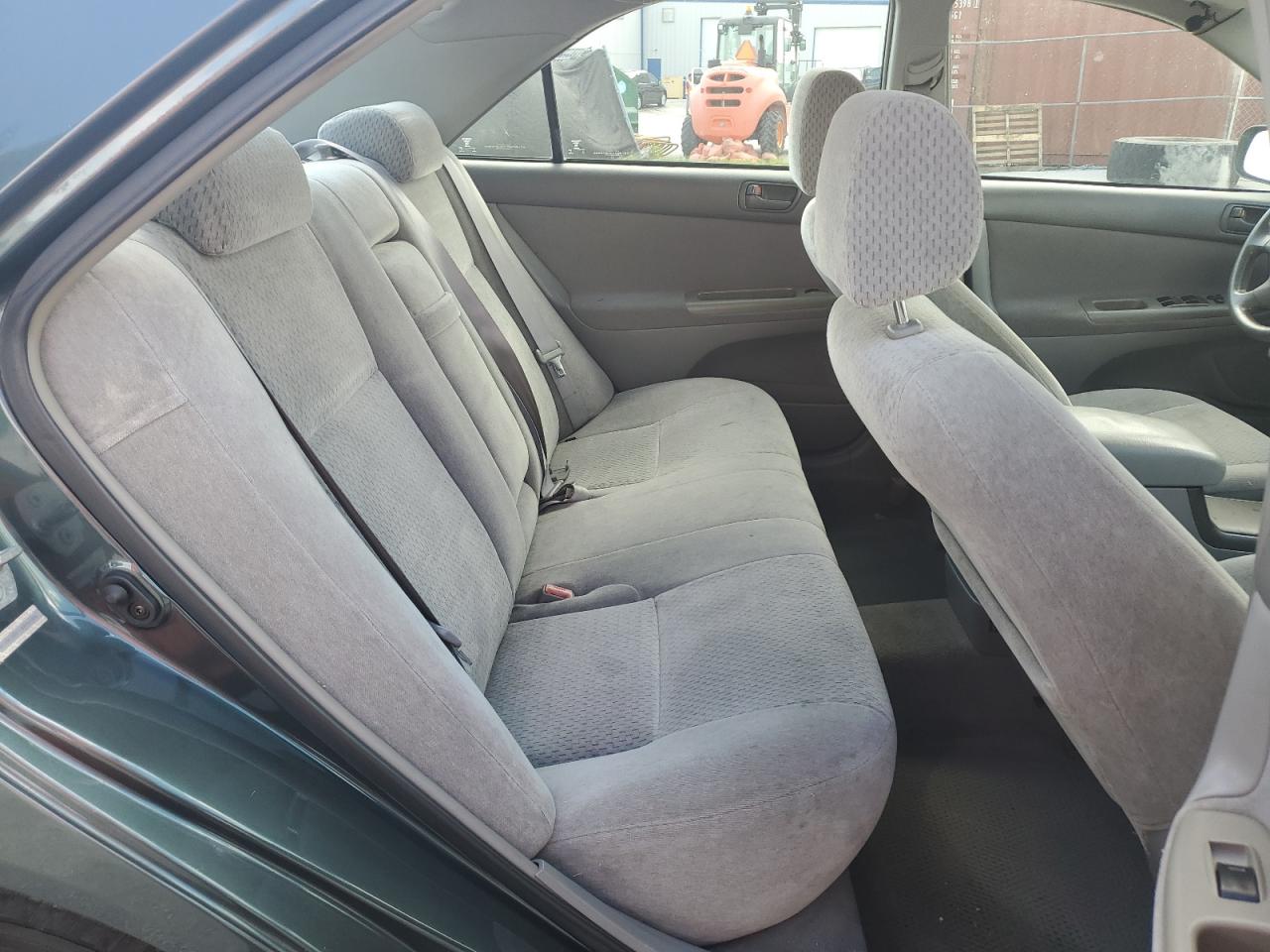 2003 Toyota Camry Le VIN: 4T1BF32K73U046926 Lot: 68822124