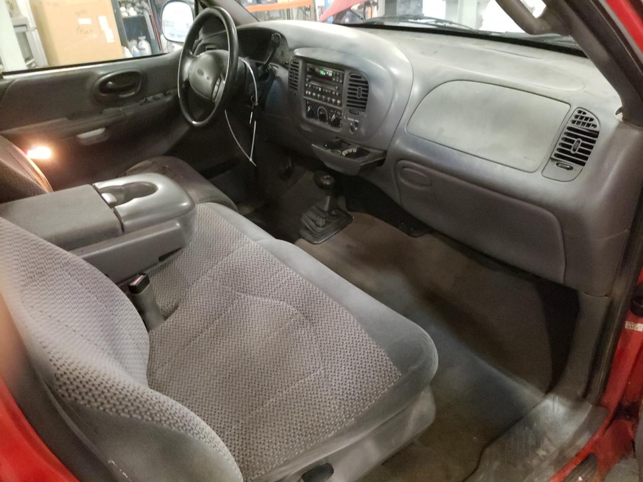 2000 Ford F150 VIN: 1FTRF18L5YKA15846 Lot: 68463434