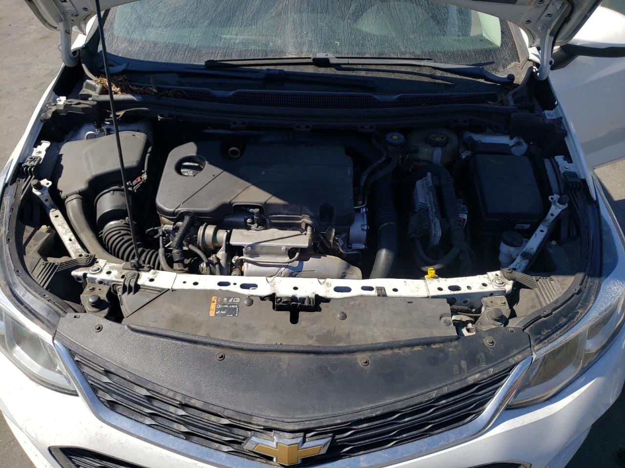 2017 Chevrolet Cruze - Image 11