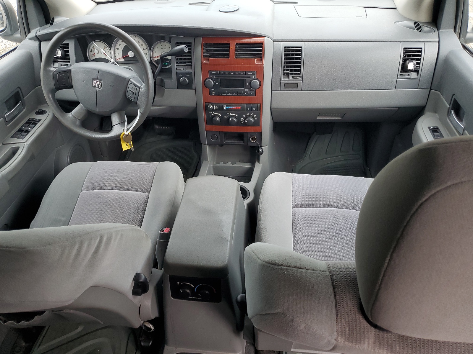 1D4HB48N46F183545 2006 Dodge Durango Slt