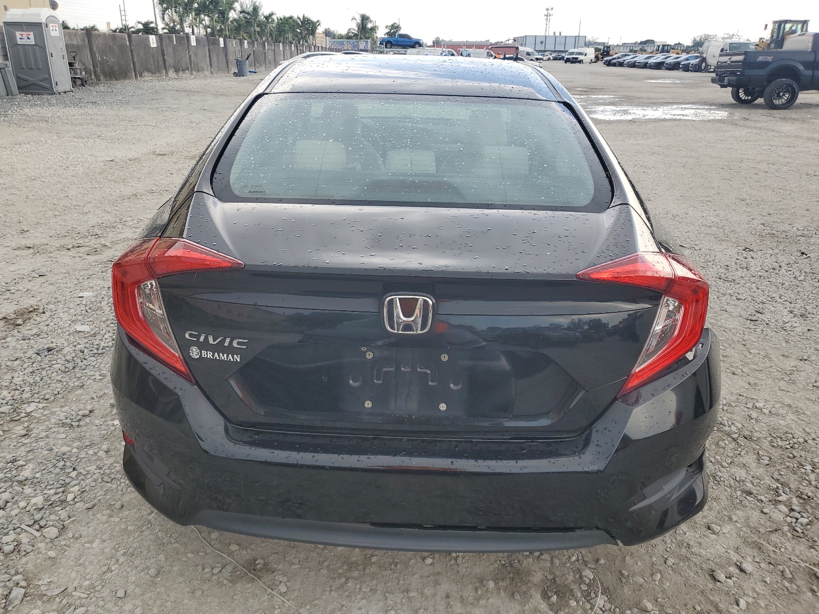 19XFC2F69HE010554 2017 Honda Civic Lx