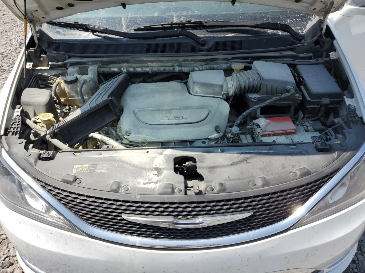 2017 Chrysler Pacifica Limited VIN: 2C4RC1GGXHR736162 Lot: 54947505