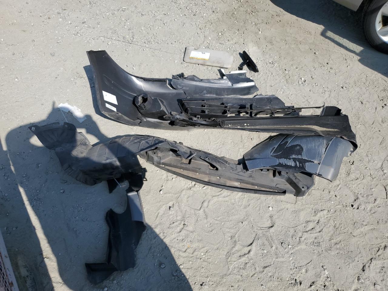 2011 Nissan Versa - Image 14