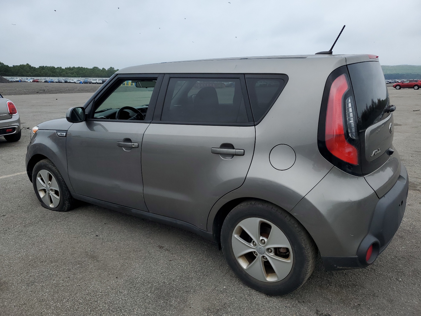 2016 Kia Soul vin: KNDJN2A27G7383941