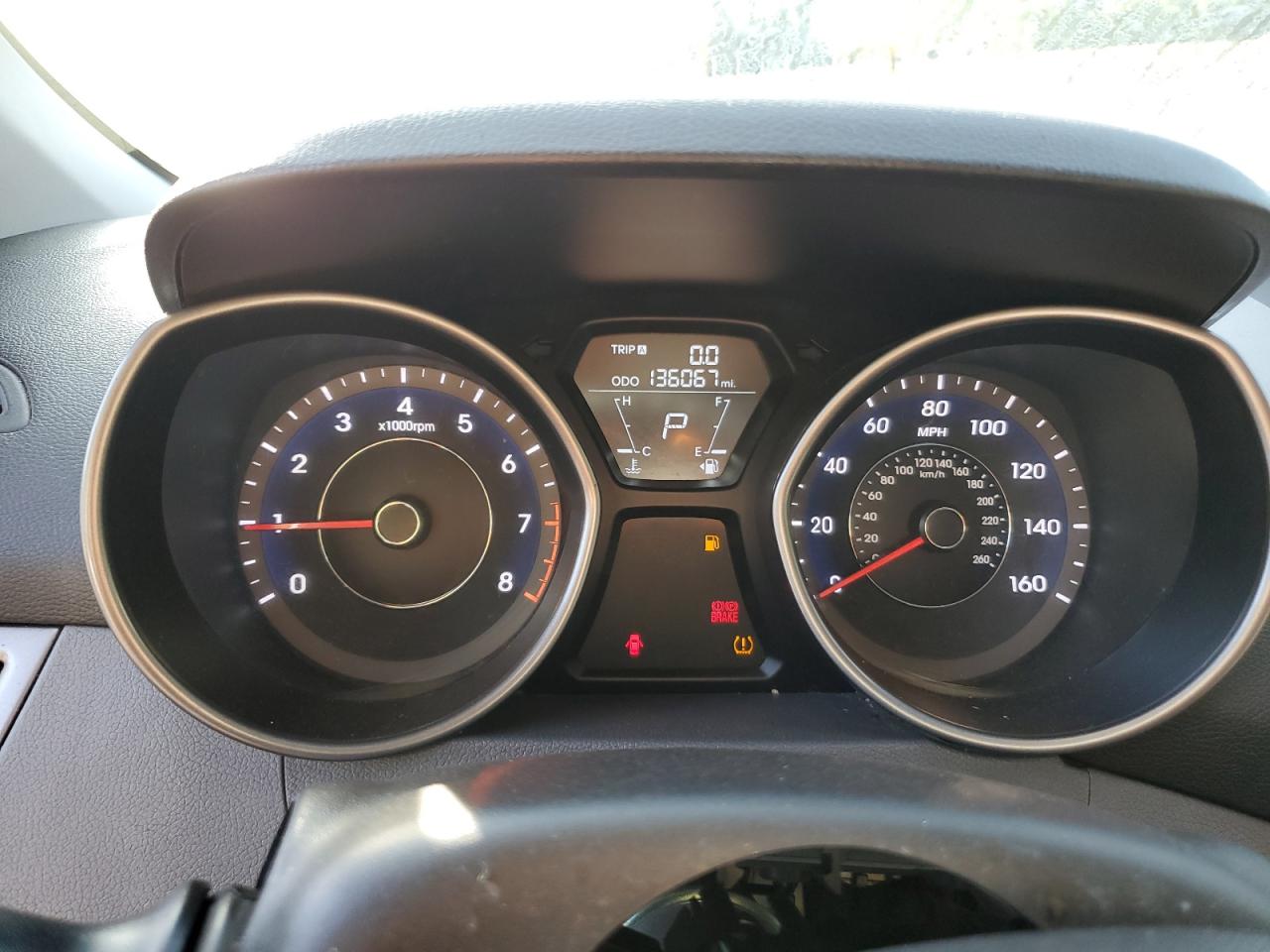 2012 Hyundai Elantra - Image 9