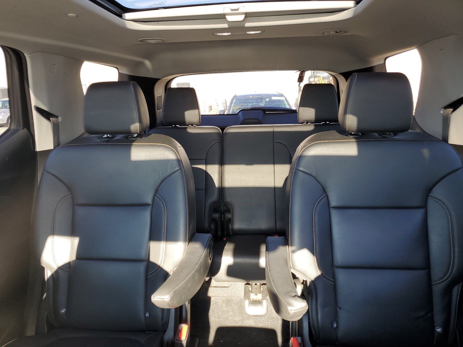 1GNEVHKW5LJ217394 2020 Chevrolet Traverse Lt