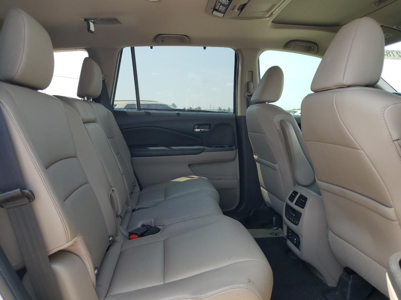 2016 Honda Pilot Touring VIN: 5FNYF5H93GB018960 Lot: 66732784