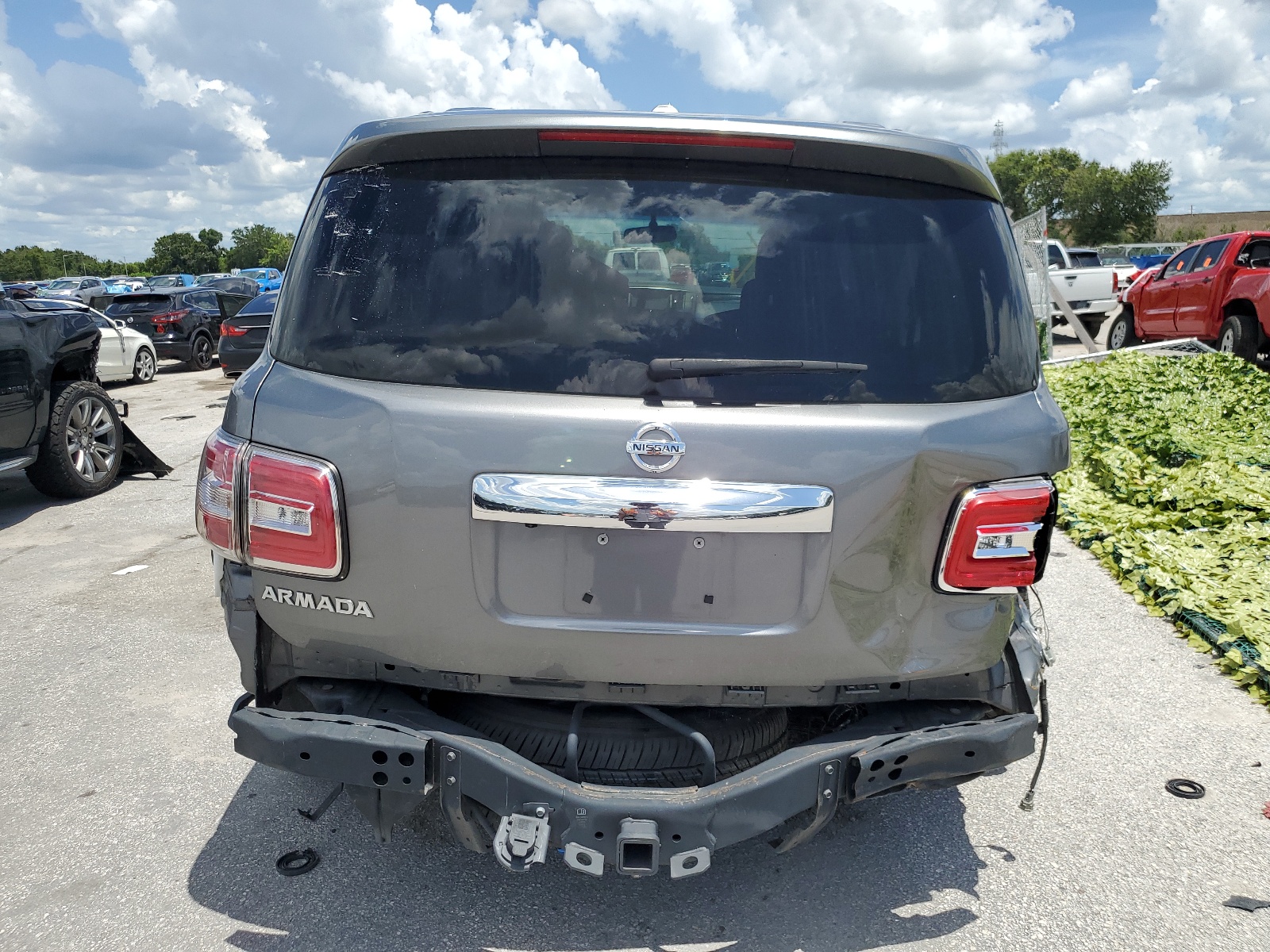 JN8AY2ND1H9007197 2017 Nissan Armada Sv