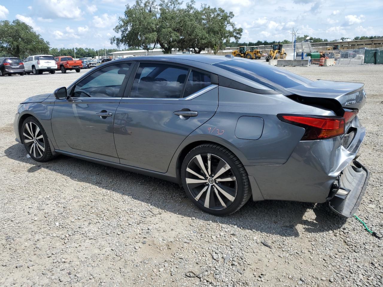 1N4BL4CV3KN306233 2019 NISSAN ALTIMA - Image 2