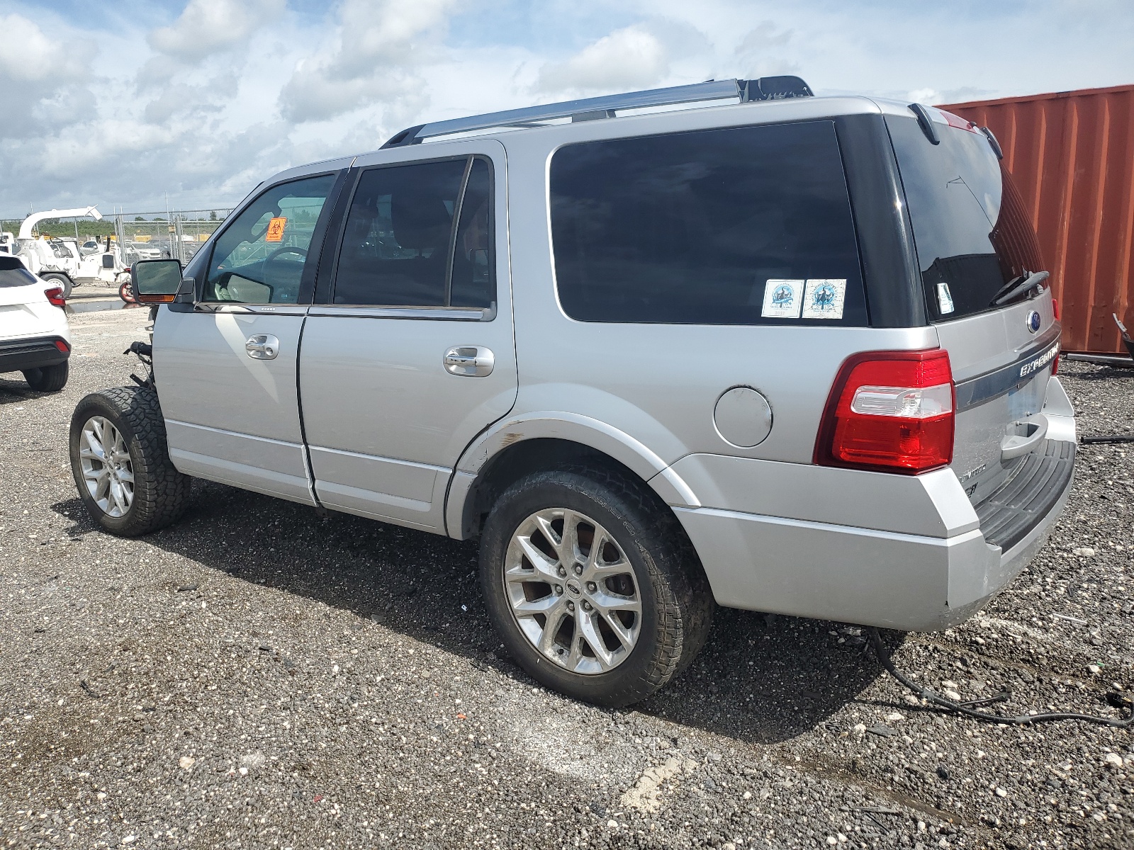 2015 Ford Expedition Limited vin: 1FMJU2ATXFEF33722