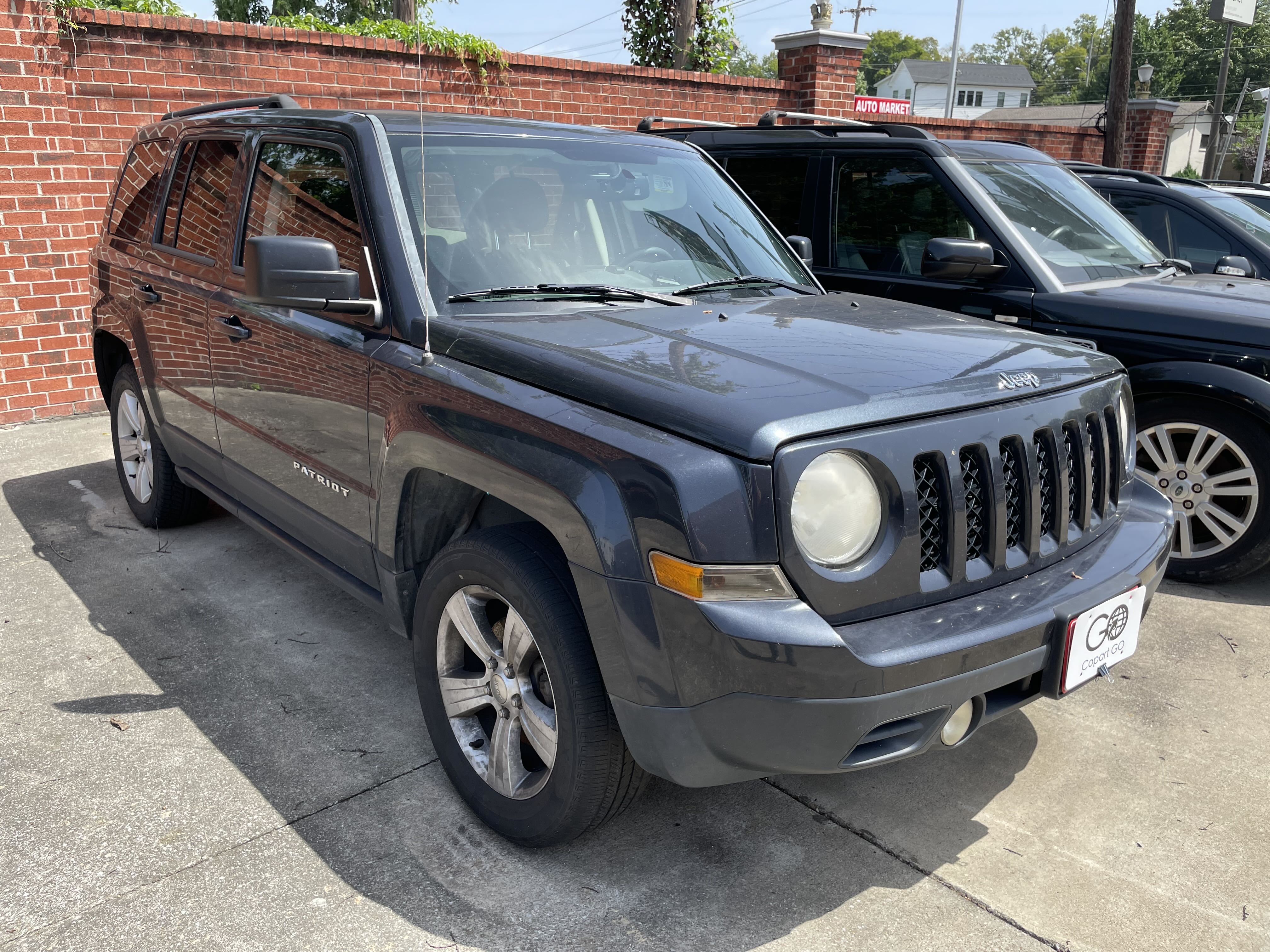 2014 Jeep Patriot Latitude vin: 1C4NJRFBXED765944