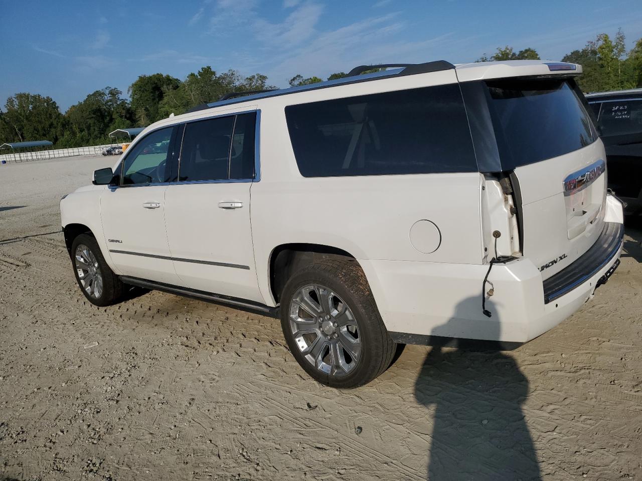 VIN 1GKS2HKJ0GR259542 2016 GMC YUKON no.2