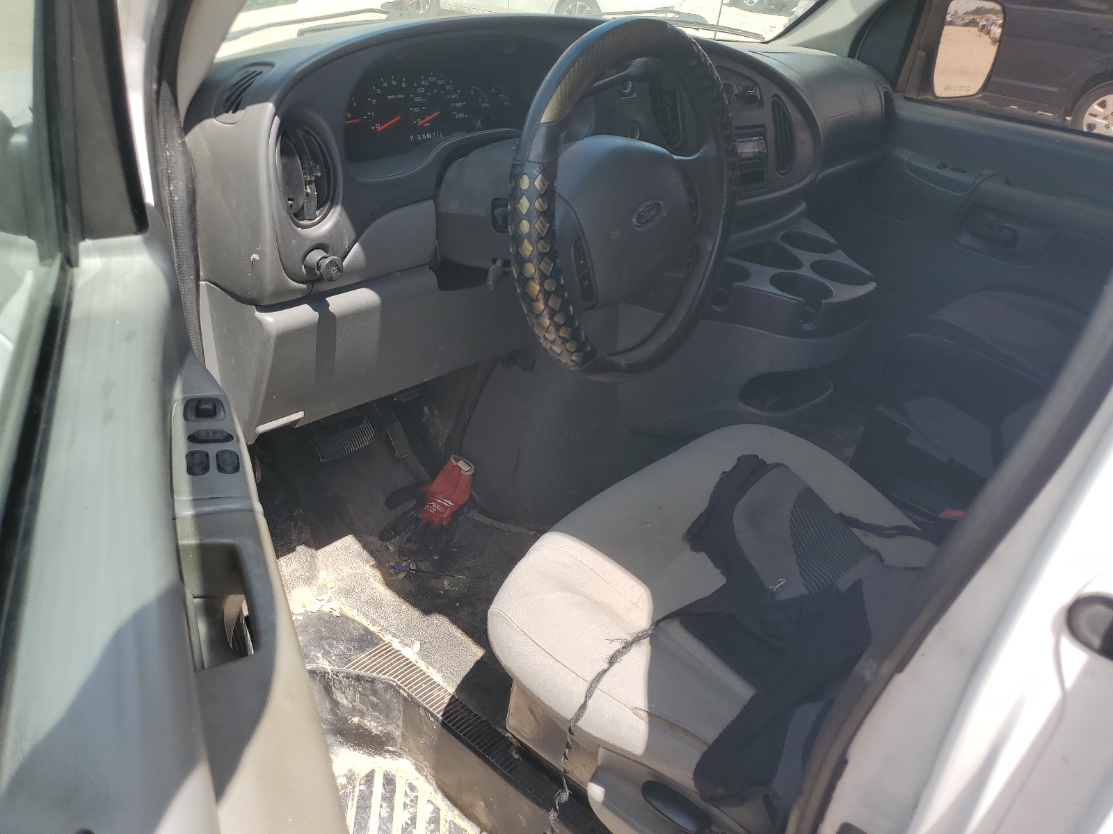 1FTNE14W98DA75795 2008 Ford Econoline E150 Van