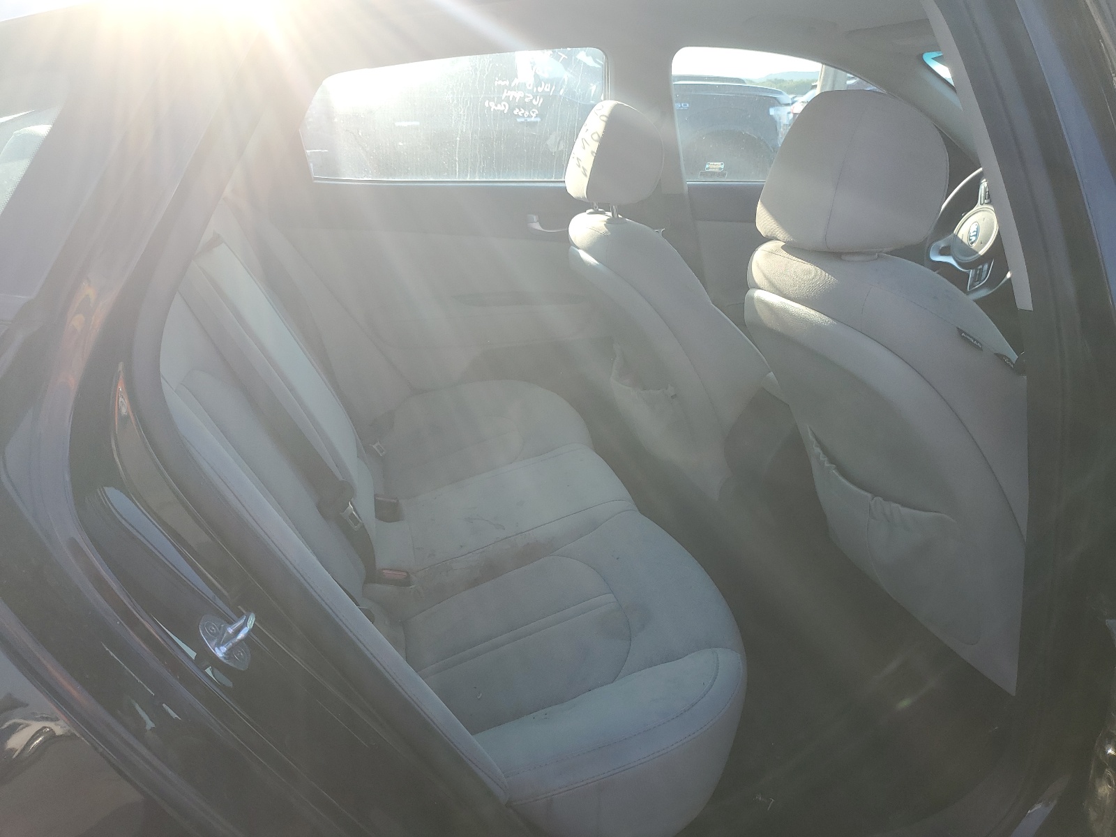 5XXGT4L39HG165994 2017 Kia Optima Lx