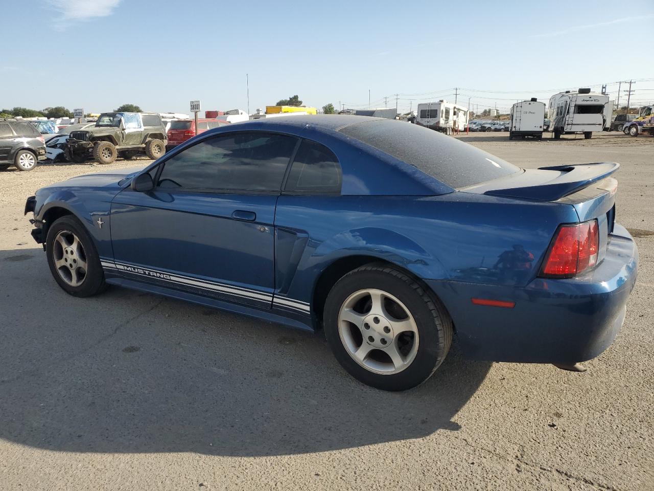 1FAFP404XYF142371 2000 Ford Mustang