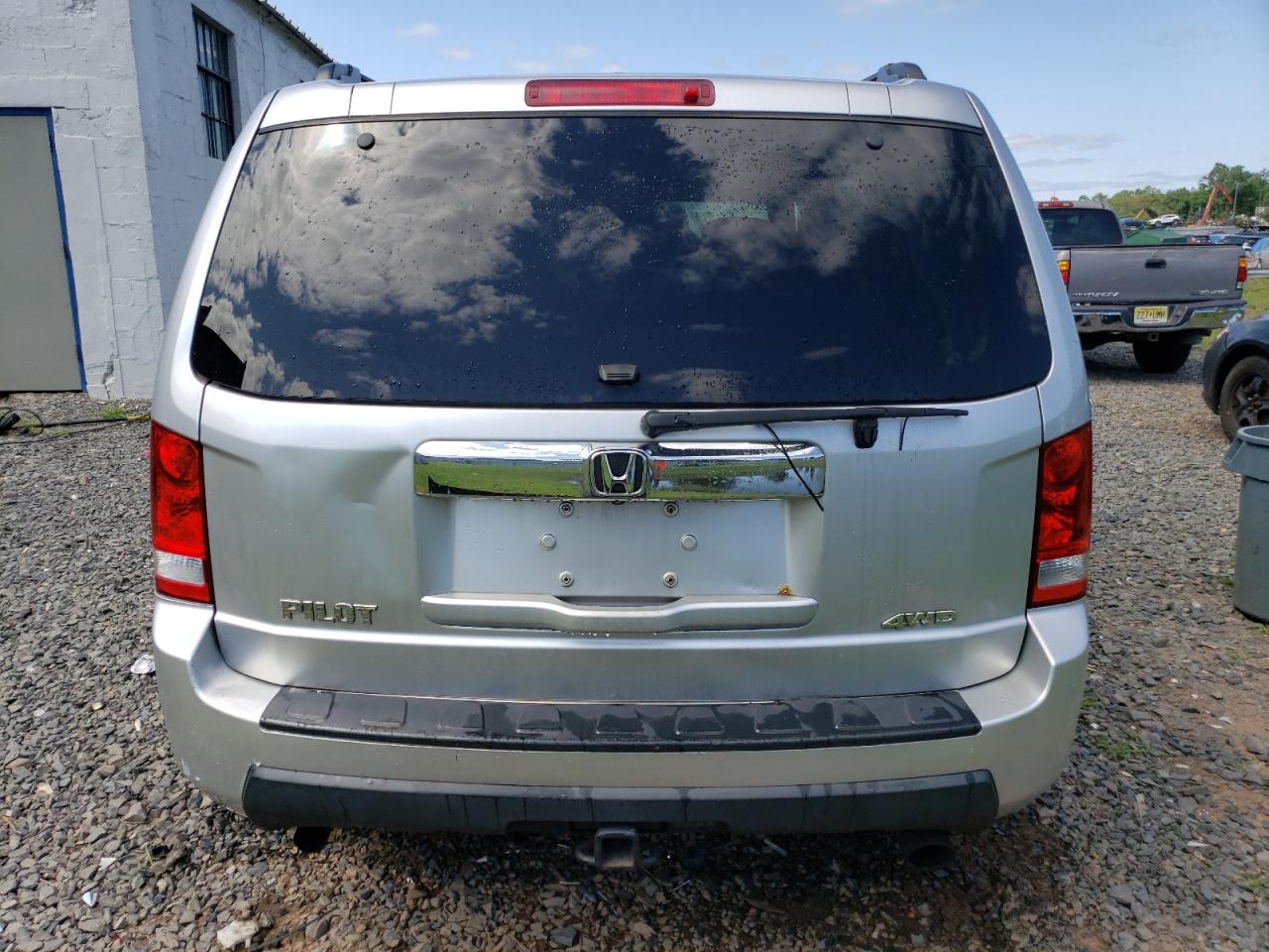 2010 Honda Pilot Exl VIN: 5FNYF4H53AB018911 Lot: 67941774