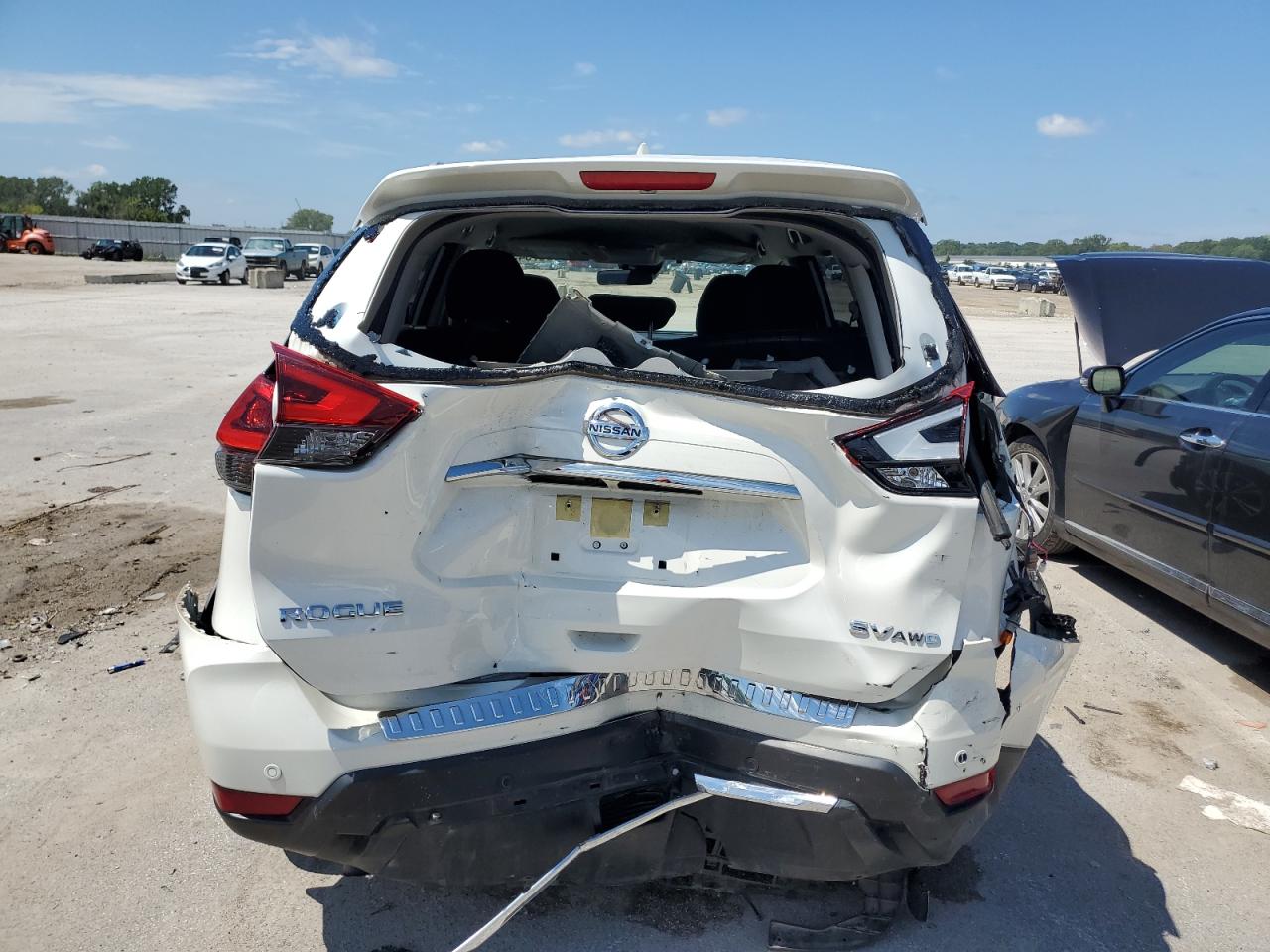 2020 Nissan Rogue S VIN: JN8AT2MV6LW105967 Lot: 67345964