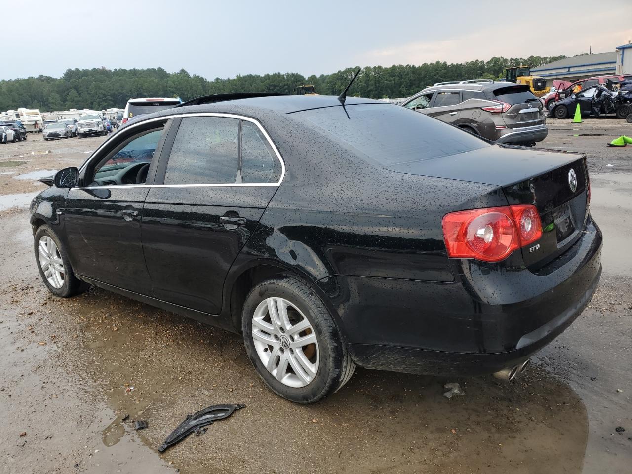 2007 Volkswagen Jetta - Image 2