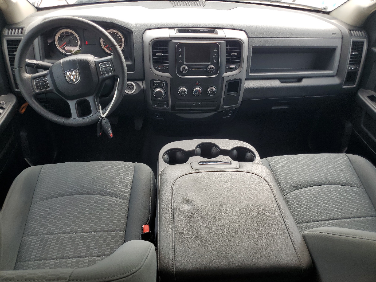 1C6RR7FT6JS327930 2018 Ram 1500 St