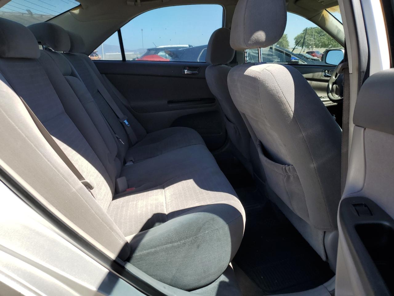 2005 Toyota Camry Le VIN: 4T1BE32K15U572829 Lot: 68832634