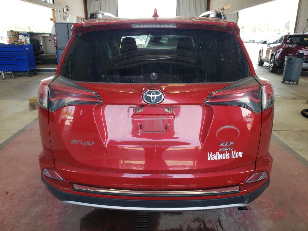 2017 Toyota Rav4 Xle VIN: JTMRFREV7HJ114436 Lot: 67210404