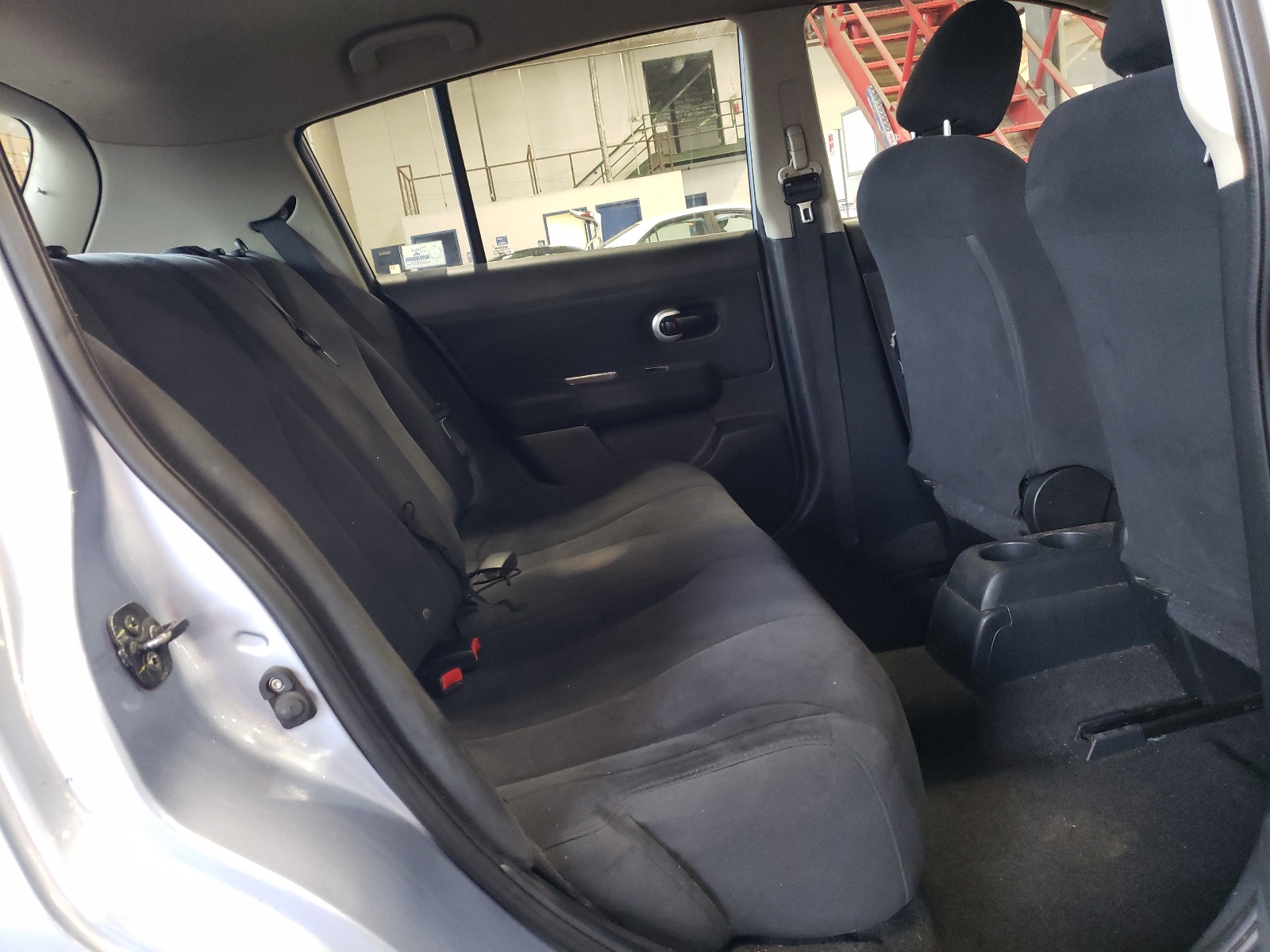 3N1BC13E29L484589 2009 Nissan Versa S