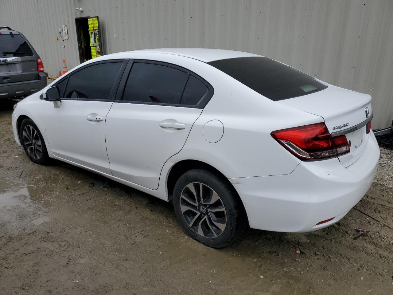 19XFB2F87FE211581 2015 HONDA CIVIC - Image 2