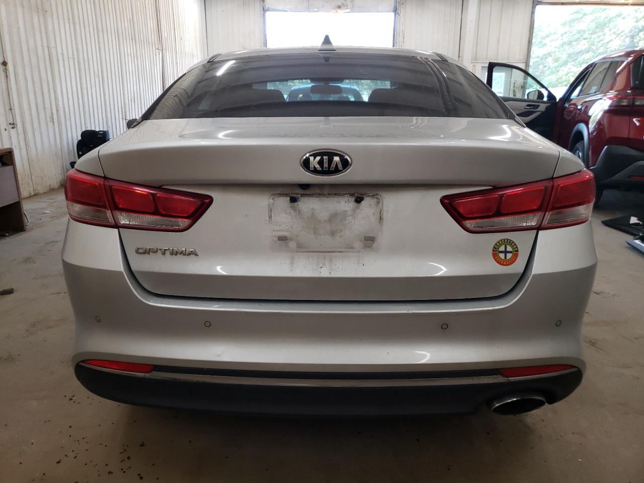 2018 Kia Optima Lx VIN: 5XXGT4L39JG261176 Lot: 66764404